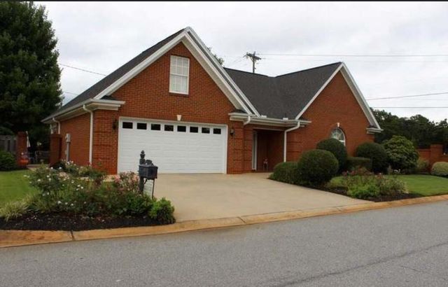 100 Carmen Way, Easley, SC 29642