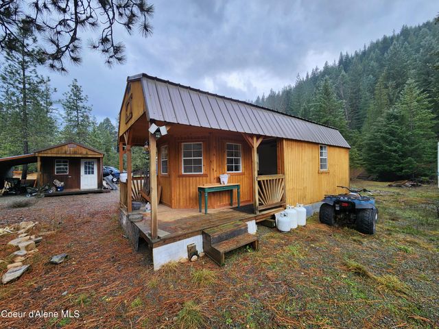 3520 Pinecreek Rd., Pinehurst, ID 83850