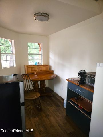 3520 Pinecreek Rd., Pinehurst, ID 83850