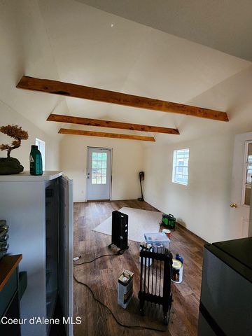 3520 Pinecreek Rd., Pinehurst, ID 83850