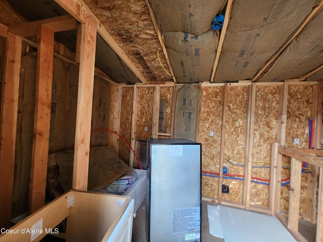 3520 Pinecreek Rd., Pinehurst, ID 83850