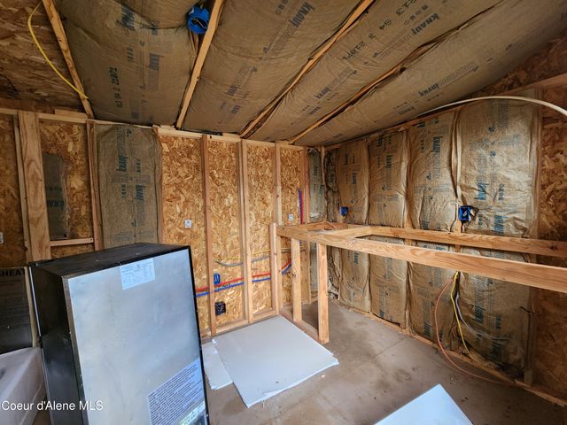 3520 Pinecreek Rd., Pinehurst, ID 83850