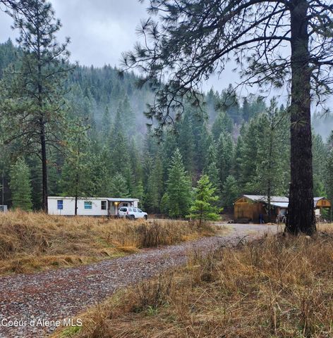 3520 Pinecreek Rd., Pinehurst, ID 83850