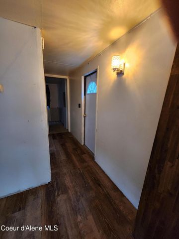 3520 Pinecreek Rd., Pinehurst, ID 83850