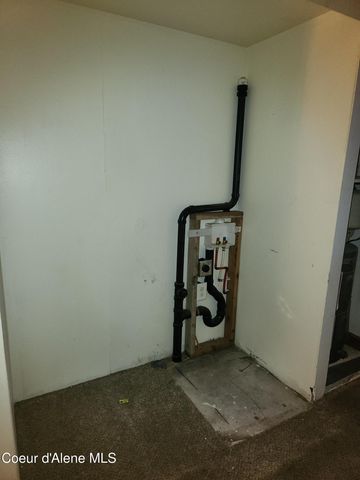 3520 Pinecreek Rd., Pinehurst, ID 83850