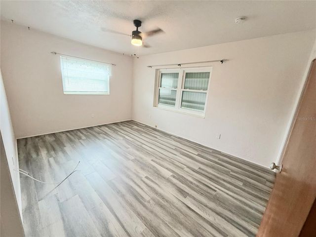 10613 LAKE VISTA DRIVE, Seminole, FL 33772