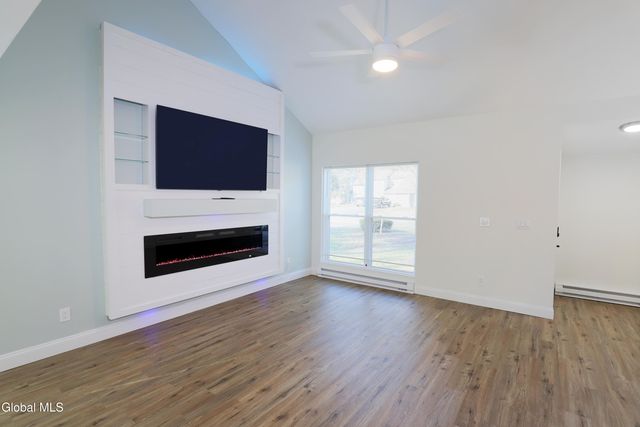 198 Thimbleberry Road, Malta, NY 12020