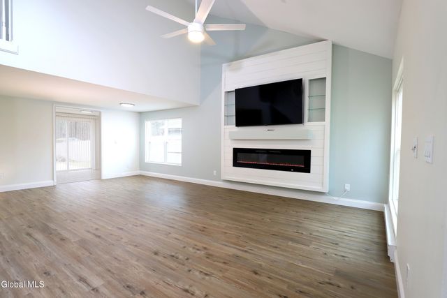 198 Thimbleberry Road, Malta, NY 12020