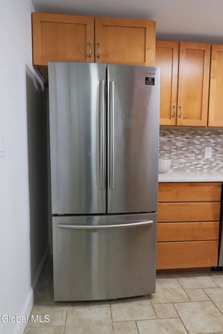 198 Thimbleberry Road, Malta, NY 12020