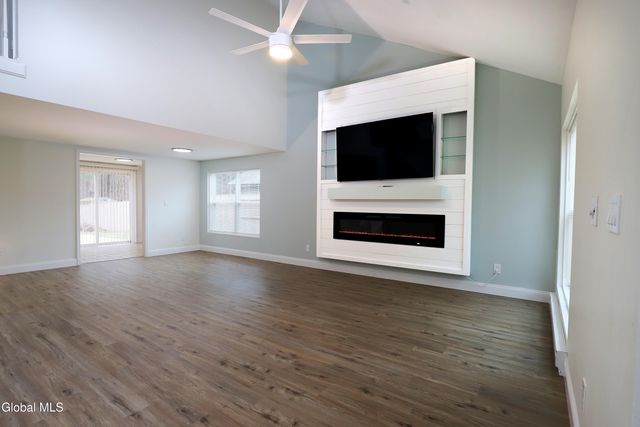 198 Thimbleberry Road, Malta, NY 12020