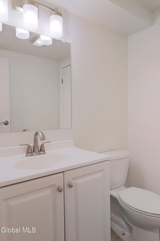 198 Thimbleberry Road, Malta, NY 12020