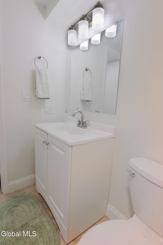 198 Thimbleberry Road, Malta, NY 12020