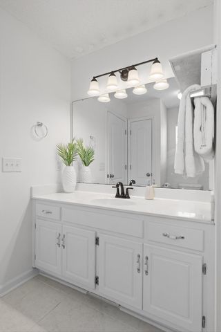 1453 Oldaker View Lane, Hixson, TN 37343