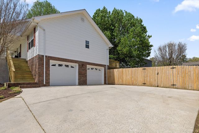 1453 Oldaker View Lane, Hixson, TN 37343