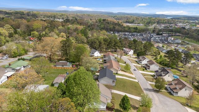 1453 Oldaker View Lane, Hixson, TN 37343