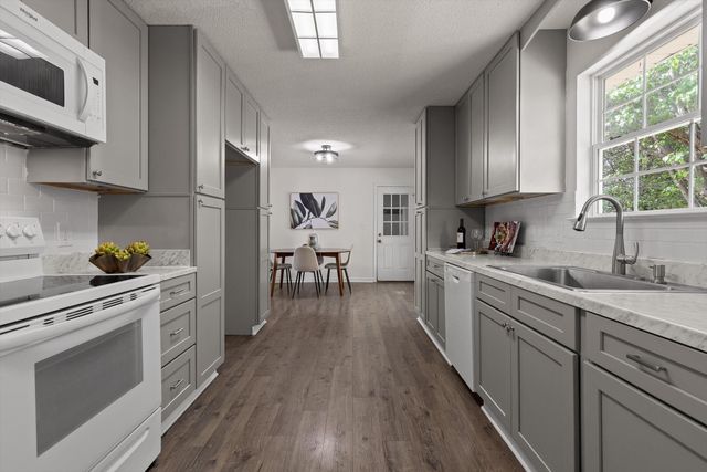 1453 Oldaker View Lane, Hixson, TN 37343