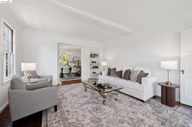 350 Florence Ave, Oakland, CA 94618