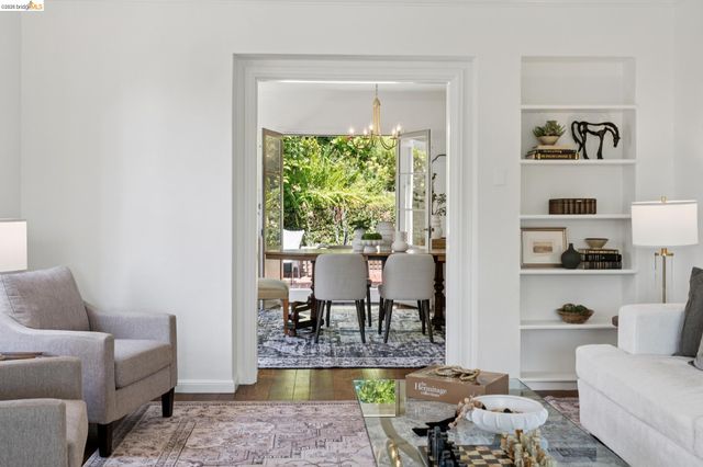 350 Florence Ave, Oakland, CA 94618