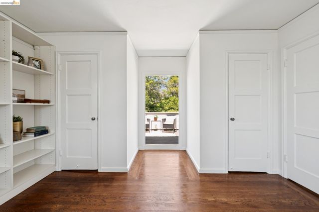 350 Florence Ave, Oakland, CA 94618