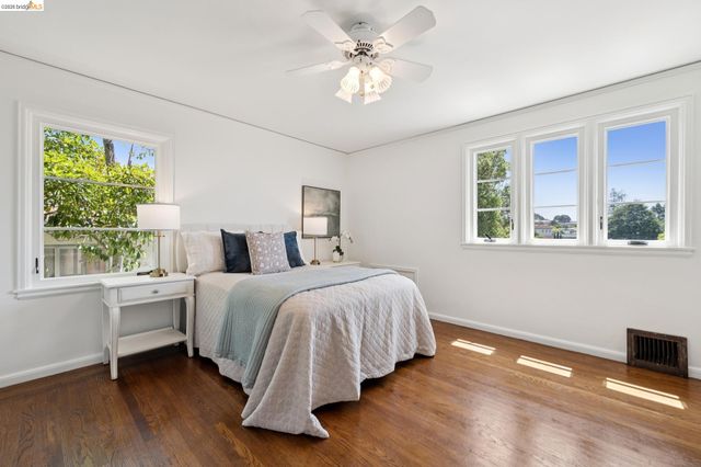 350 Florence Ave, Oakland, CA 94618
