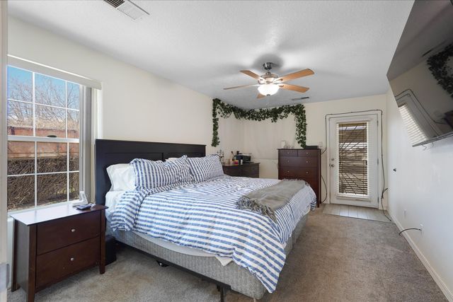 524 Aztec Road NW, Albuquerque, NM 87107