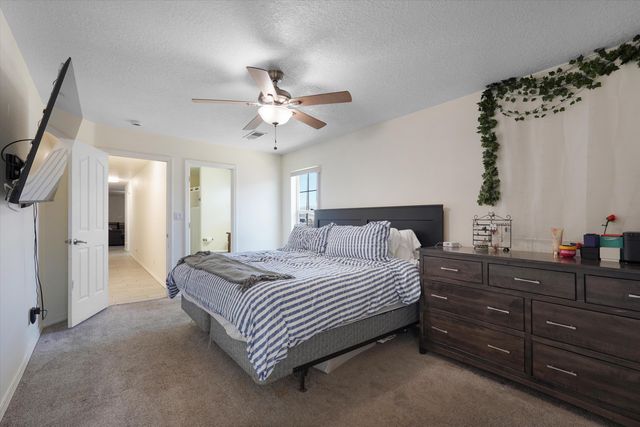 524 Aztec Road NW, Albuquerque, NM 87107