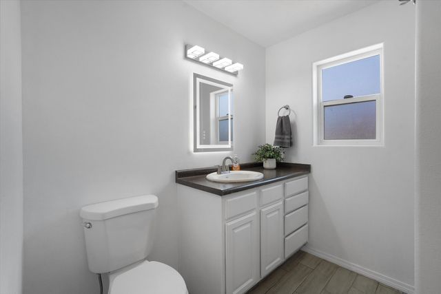 524 Aztec Road NW, Albuquerque, NM 87107