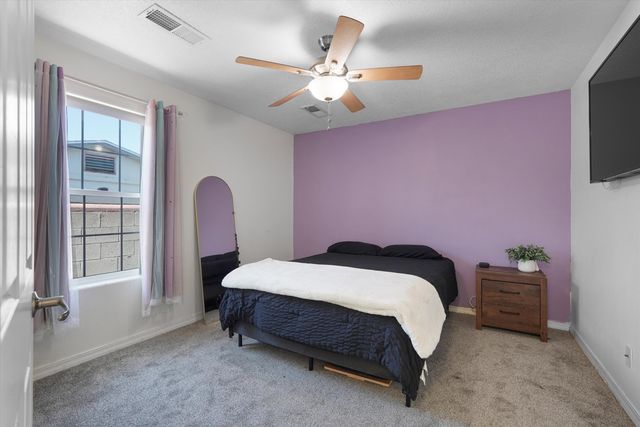 524 Aztec Road NW, Albuquerque, NM 87107