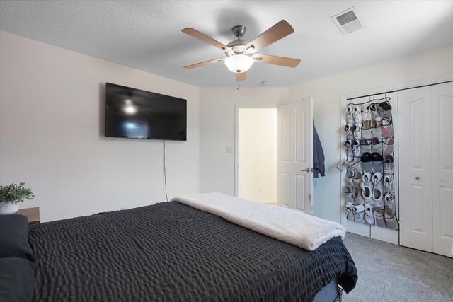 524 Aztec Road NW, Albuquerque, NM 87107