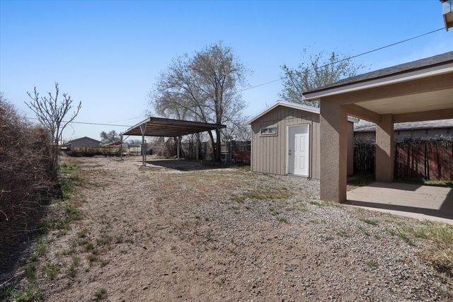 524 Aztec Road NW, Albuquerque, NM 87107