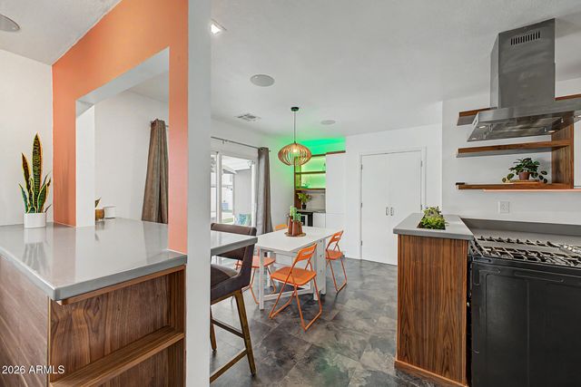 2234 E PARADISE Drive, Phoenix, AZ 85028