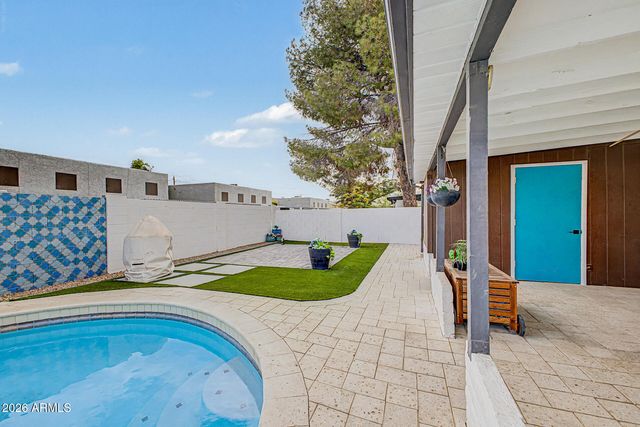 2234 E PARADISE Drive, Phoenix, AZ 85028