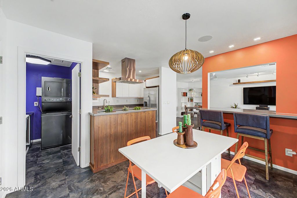 Image 17 of property listing at 2234 E PARADISE Drive, Phoenix, AZ 85028