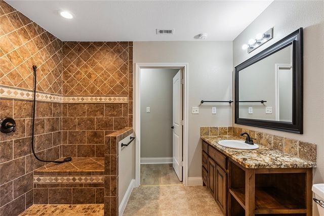 530 Oakdale Dr, Corpus Christi, TX 78418