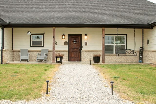 1144 Alamo Road, Montague, TX 76251