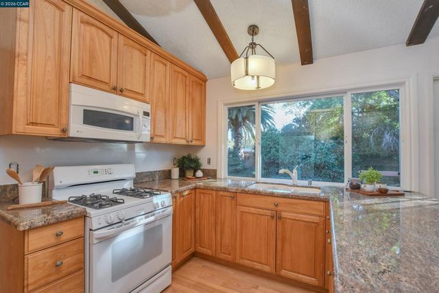 1941 Argonne Dr, Walnut Creek, CA 94598