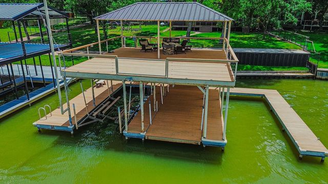 179 E El Camino Real, Weatherford, TX 76087