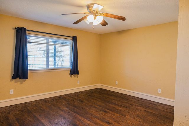 179 E El Camino Real, Weatherford, TX 76087
