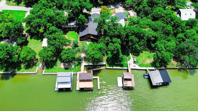 179 E El Camino Real, Weatherford, TX 76087