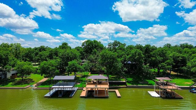 179 E El Camino Real, Weatherford, TX 76087