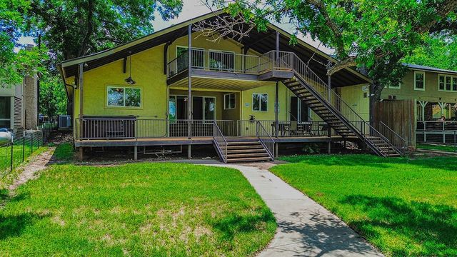 179 E El Camino Real, Weatherford, TX 76087