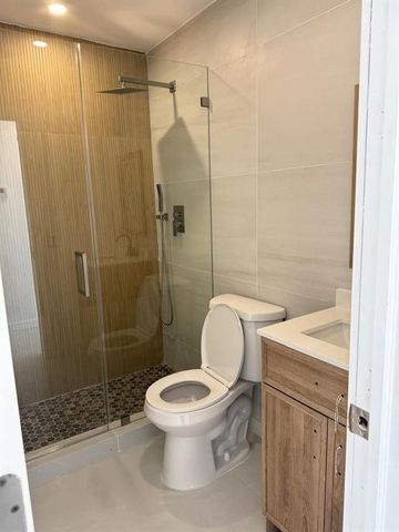 1054-1058 SW 2nd Street 1056, Hallandale Beach, FL 33009