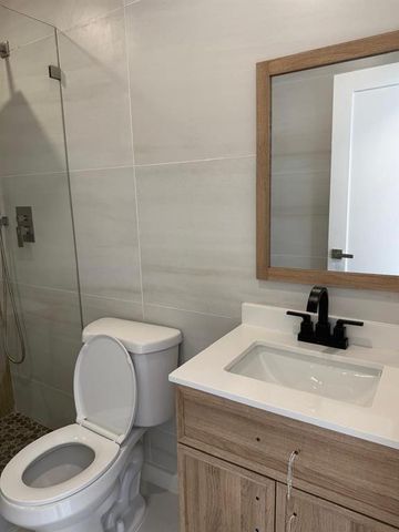 1054-1058 SW 2nd Street 1056, Hallandale Beach, FL 33009