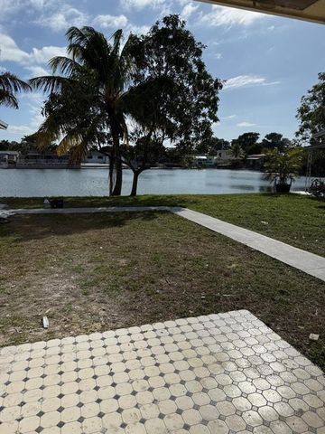 1054-1058 SW 2nd Street 1056, Hallandale Beach, FL 33009