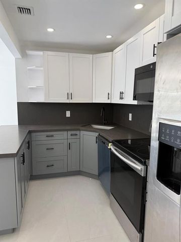 1054-1058 SW 2nd Street 1056, Hallandale Beach, FL 33009