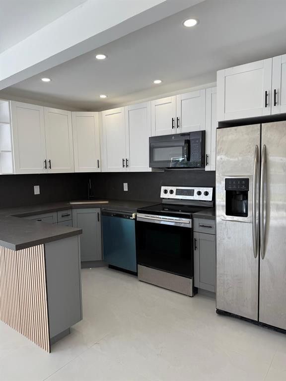 1054-1058 SW 2nd Street 1056, Hallandale Beach, FL 33009