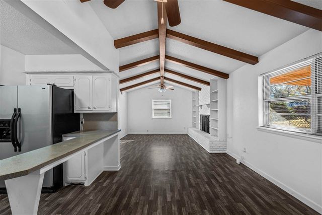 5624 NW Eisenhower Dr, Lawton, OK 73505