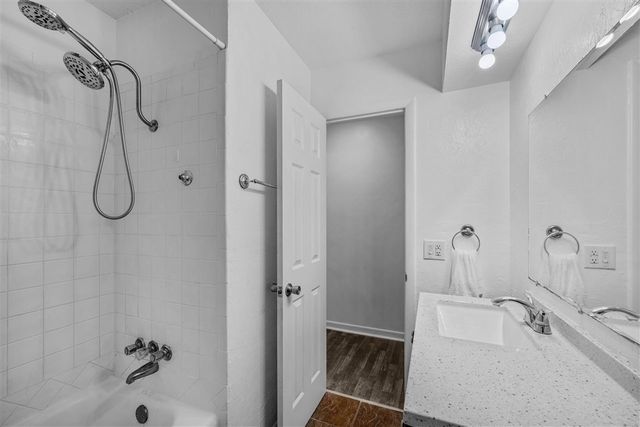 5624 NW Eisenhower Dr, Lawton, OK 73505