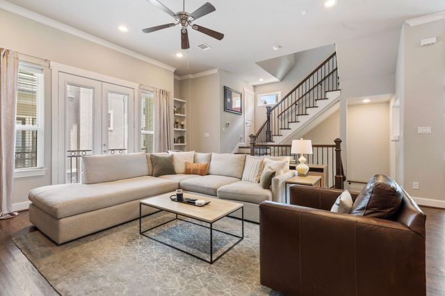 951 W 23rd Street, Houston, TX 77008