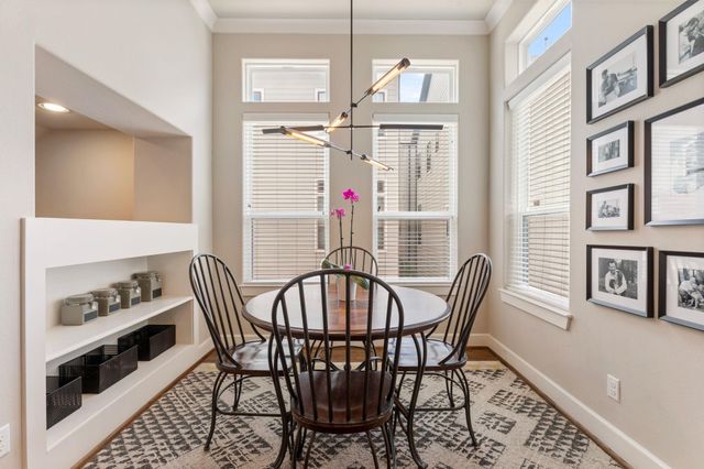 951 W 23rd Street, Houston, TX 77008
